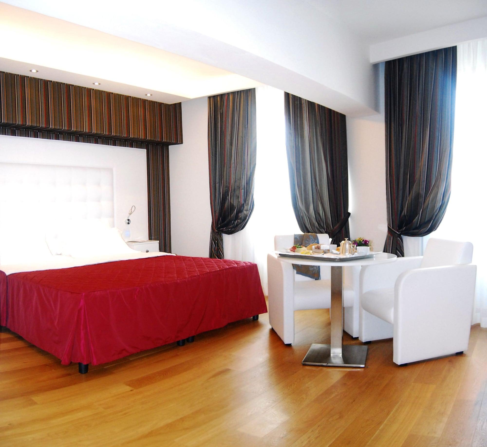 Hotel Royal Caserta Esterno foto